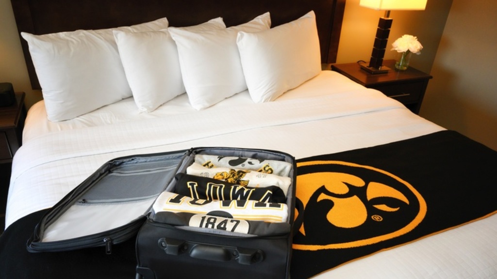 IOwa House Hotel room example